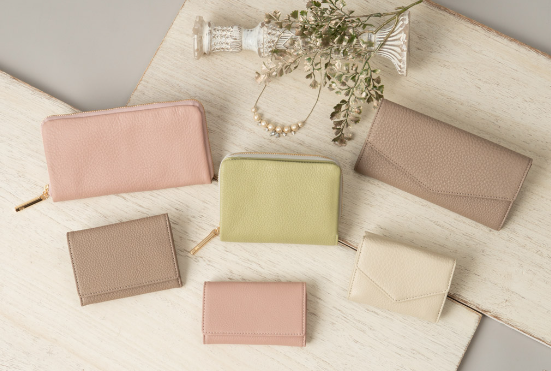 シュリンクレザーを使用したラフィネ